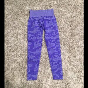 Purple Camouflaged Leggings Size M